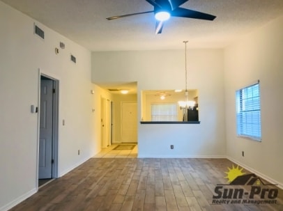 Building Photo - 1010 Stonybrook Cir