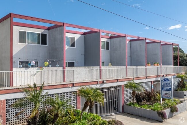 Building Photo - Sea Breeze Townhome Apartments
