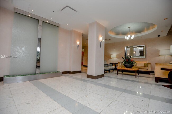 Foto del edificio - 3801 S Ocean Dr