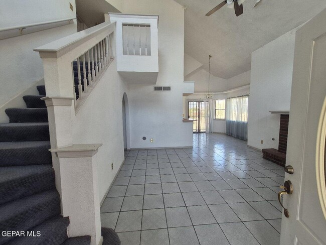 Foto del edificio - 12143 Noel Espinoza Cir