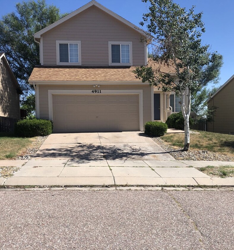 Primary Photo - Cozy 4 Bedroom Home in Stetson Hills