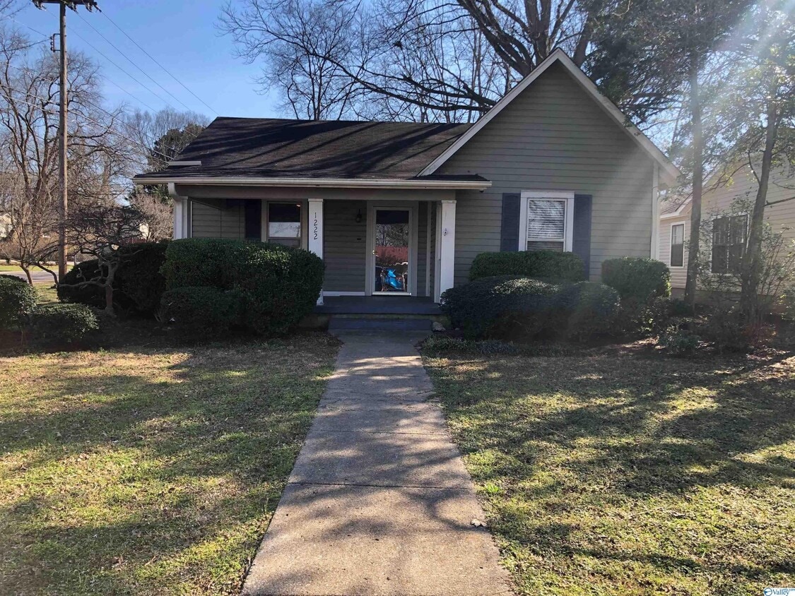 1222 Humes Ave NE, Huntsville, AL 35801 House Rental in Huntsville