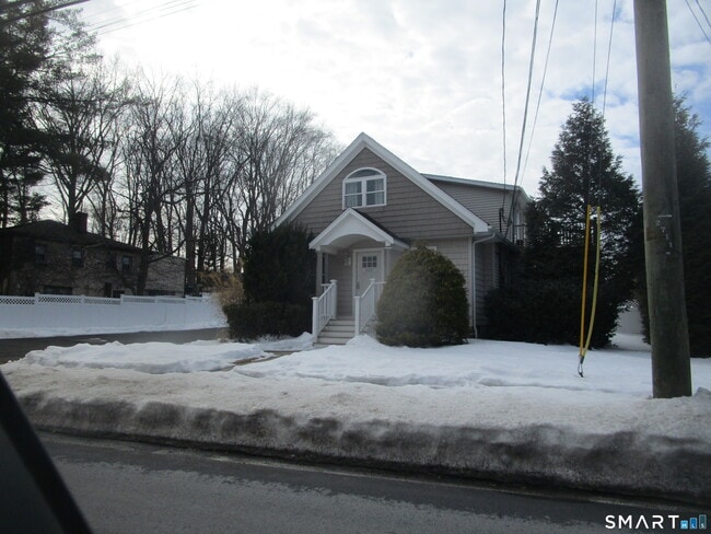 Building Photo - 256 Seaside Ave