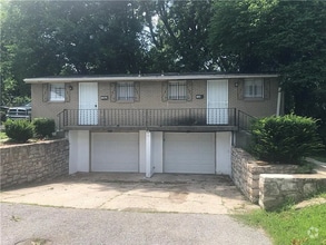 Building Photo - 1300 S Appleton Ave