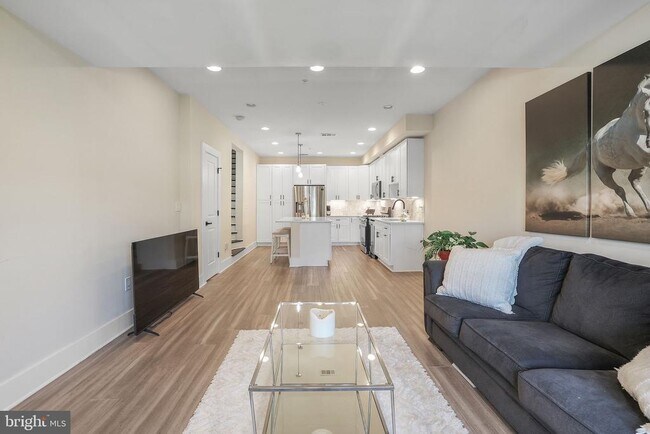 Foto del edificio - 1225 Raum St NE