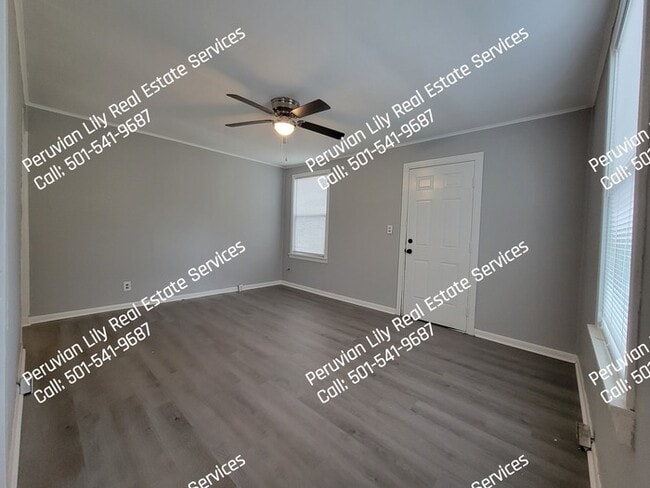 Building Photo - 100 Wilson St