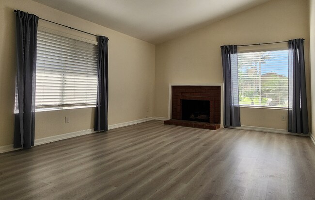 Foto del edificio - 3417 S Lowell St
