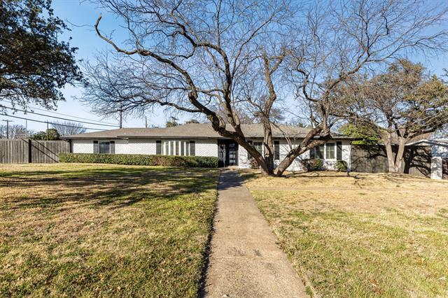 Primary Photo - 3707 Alta Vista Ln