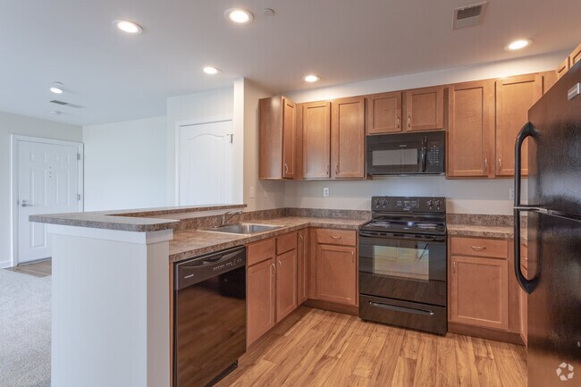 1BR, 1BA - 768 SF - Evergreens at Laurel