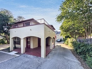 Building Photo - 410 Burleson St