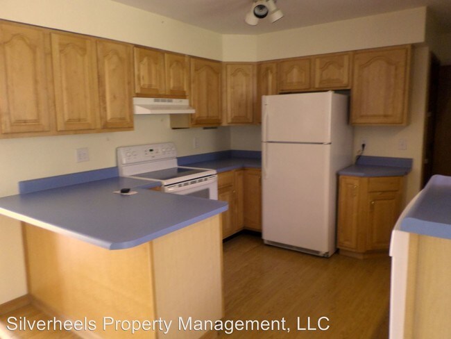 Foto del edificio - 220 Congress Rd