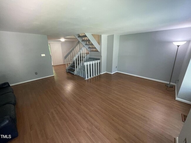 Building Photo - 7276 Shellburne Dr