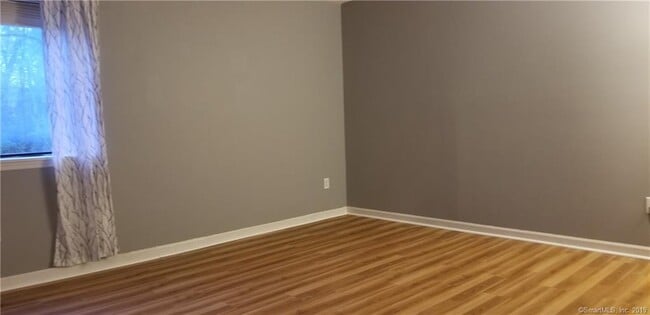 Building Photo - 55 Cross St