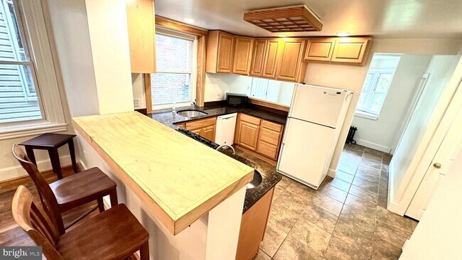 Foto del edificio - 325 W Seymour St