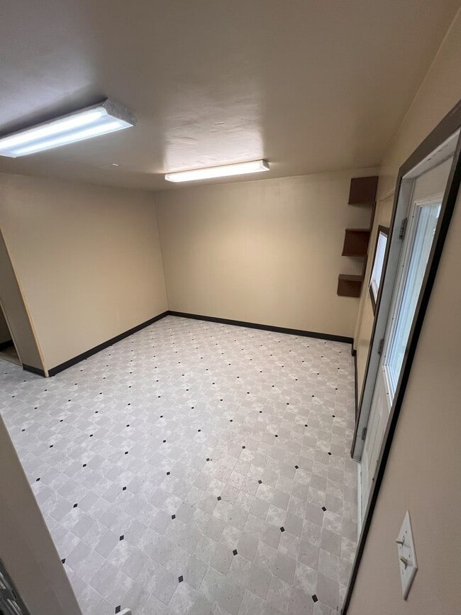 Building Photo - 1312 Mylark Ln