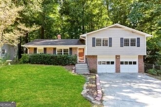 Building Photo - 2091 Ellwyn Dr