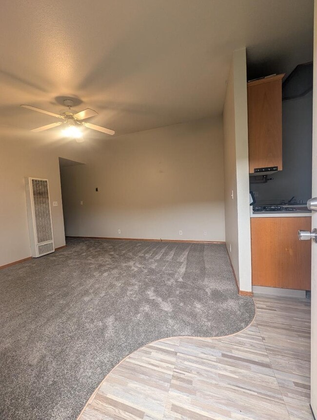 Building Photo - 2215 Silverbrook Ct