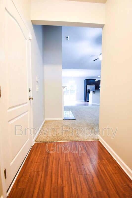 Building Photo - 6875 Bone Creek Dr