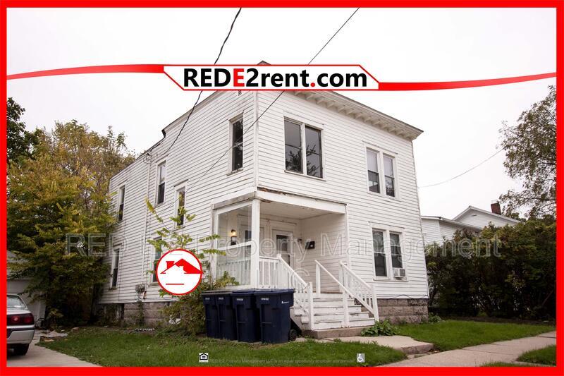 Primary Photo - 113-115 Linn St