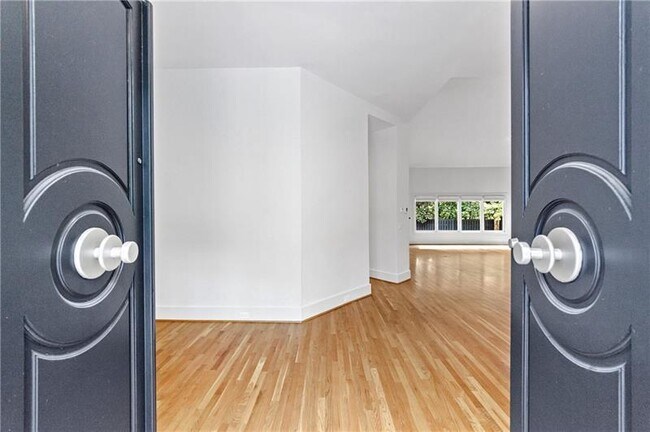 Foto del edificio - 3131 Northside Dr NW