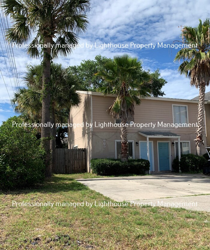 889 8th Ave S, Jacksonville Beach, FL 32250 Townhome Rentals in