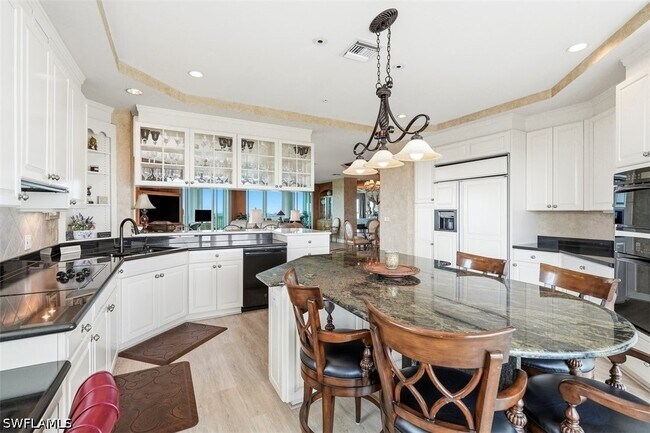 Foto del edificio - 4801 Island Pond Ct
