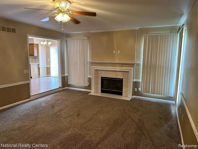 Building Photo - 1792 Bentley Ct