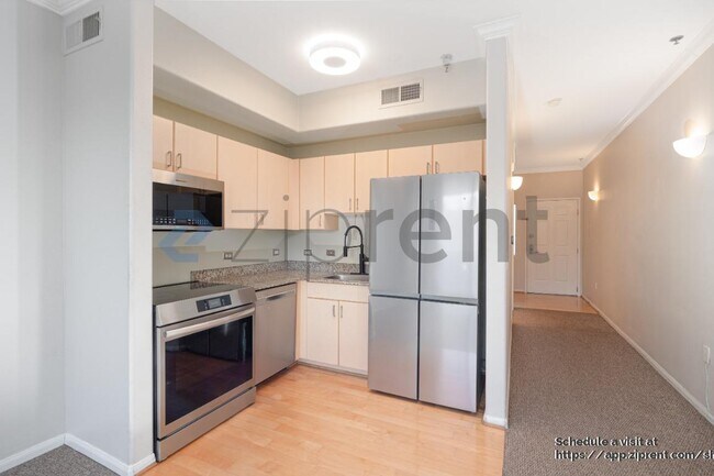Foto del edificio - 1643 Sixth Ave