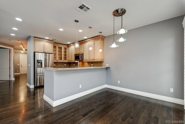 Kitchen/Dining Area - 150 S Madison St