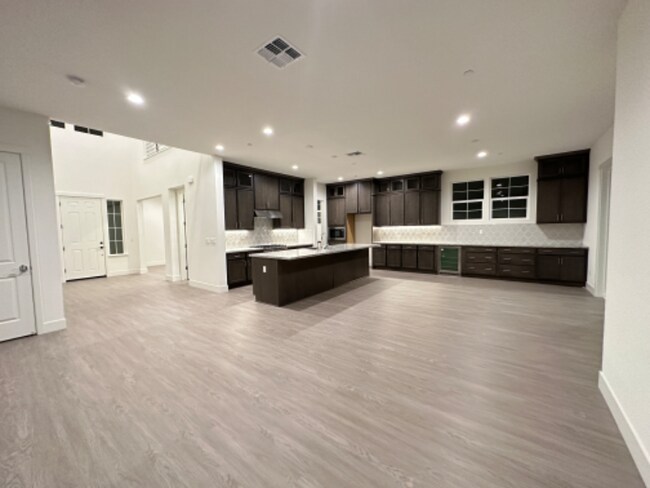 Foto del edificio - 2999 Cowper Ct