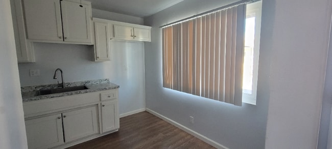 Building Photo - 19170 CA-18