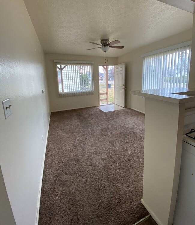 Building Photo - GREAT 1x1 Apartment in Caldwell!
