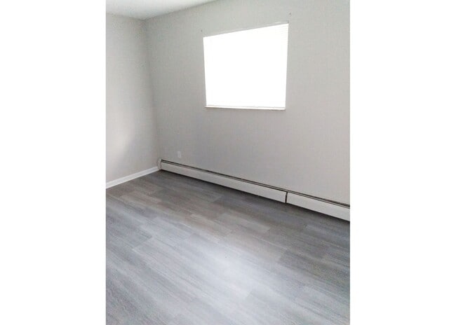 Building Photo - 3033 Clifton Ave