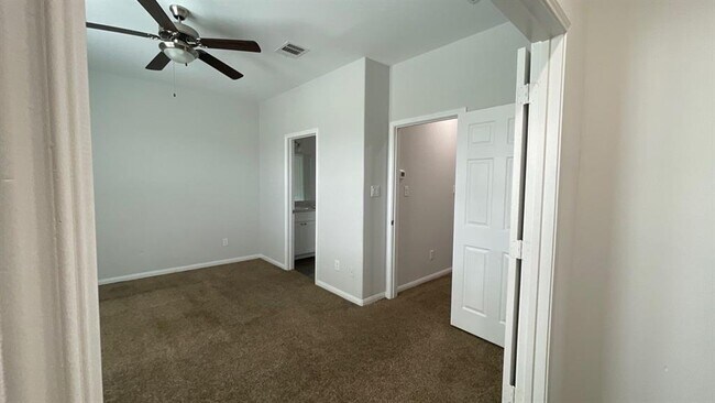 Foto del edificio - 3907 Lynnfield St