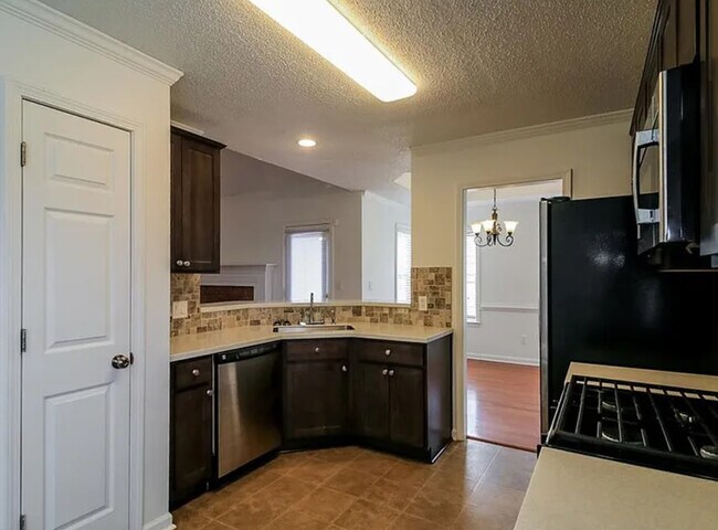 Foto del edificio - 904 Field View Dr