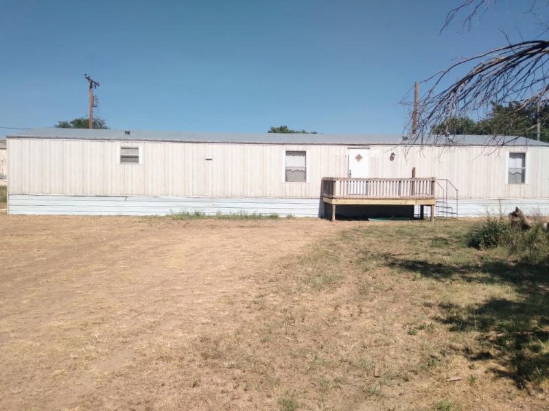 Primary Photo - 108 N Austin Ave