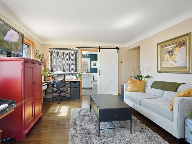 Building Photo - 5536 S 28th Ave