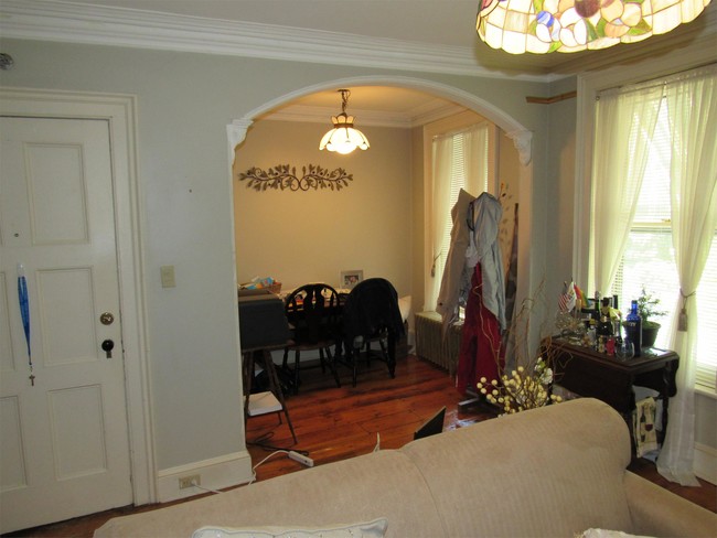 Building Photo - 71 Ten Broeck St