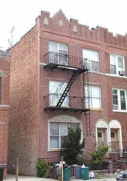 Building Photo - 1388 E 2nd St
