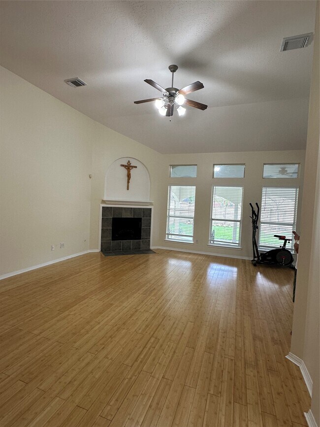 Building Photo - 11158 Riverbank Ridge Ln