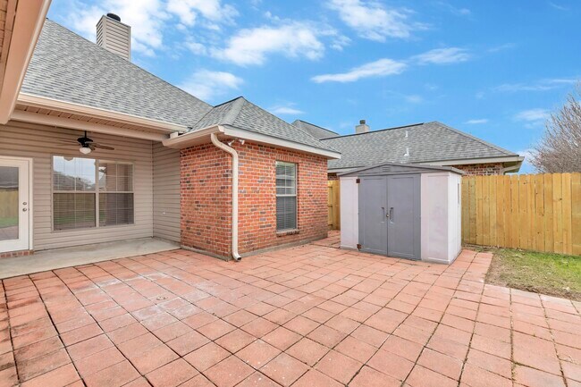 Foto del edificio - 107 Quiet Meadows Dr