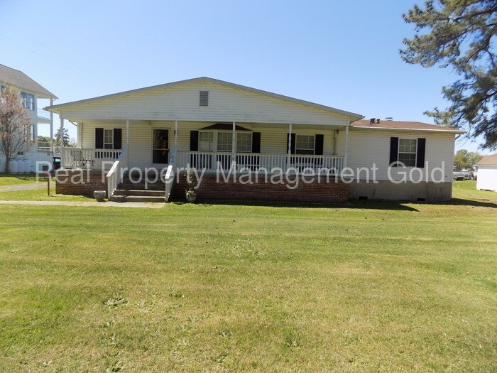 16091 Cobb Island Rd, Newburg, MD 20664 House Rental in Newburg, MD