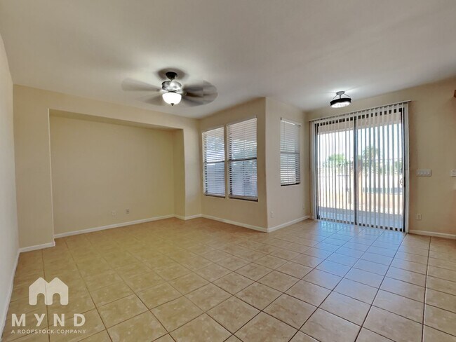 Foto del edificio - 13514 W Cypress St