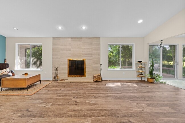 Foto del edificio - 4899 Wye Oak Rd