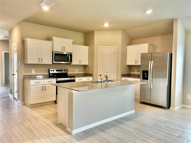 Foto del edificio - 16432 Severn Ln