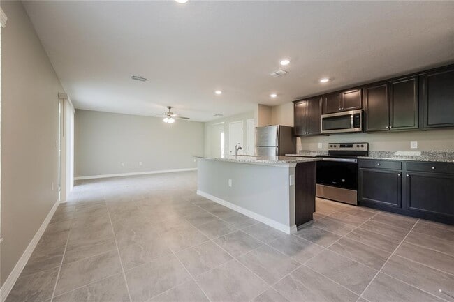 Building Photo - 1662 Redfin Dr