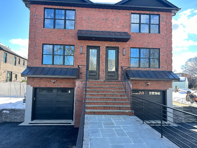 Building Photo - 7 Victoria Ln