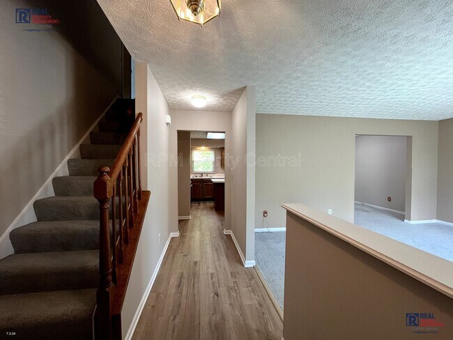 Foto del edificio - COMING SOON: Beautiful 4 Bed, 2.5 Bath Hou...