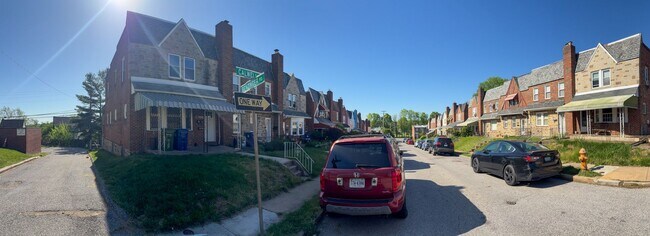 Foto del edificio - 922 Calwell Rd