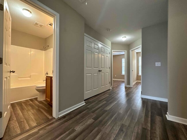 Foto del edificio - 763 Bellview Way